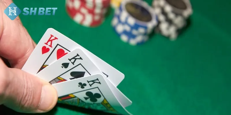 Giải đáp chi tiết định nghĩa hình thức tham gia cá cược poker là gì